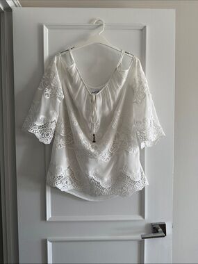 Joseph Ribkoff Ivory Embroidered Peasant Blouse Open Shoulder Sz 8